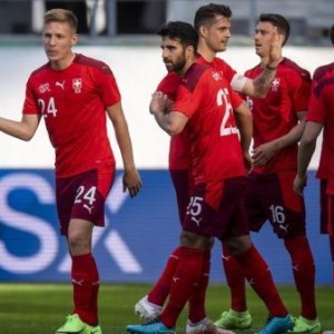 世界杯官方平台-【解码瑞士】和平大使武力降档